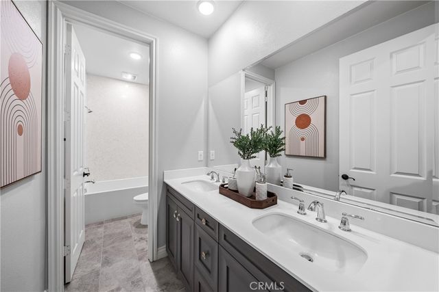 113 Wanderer, Irvine, CA 92618