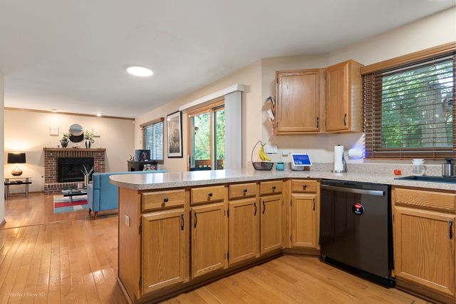 1360 Knottingham Drive, Gurnee, IL 60031