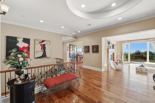 1690 Gascony Rd, Encinitas, CA 92024