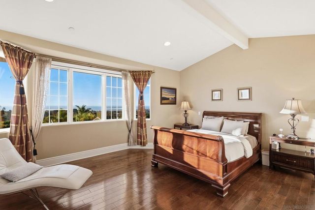 1690 Gascony Rd, Encinitas, CA 92024