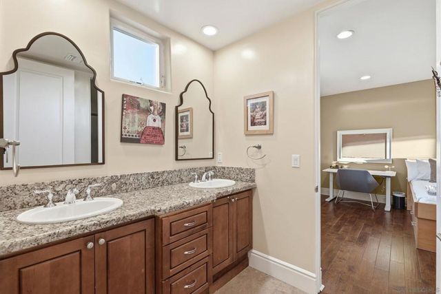 1690 Gascony Rd, Encinitas, CA 92024