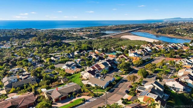 1690 Gascony Rd, Encinitas, CA 92024