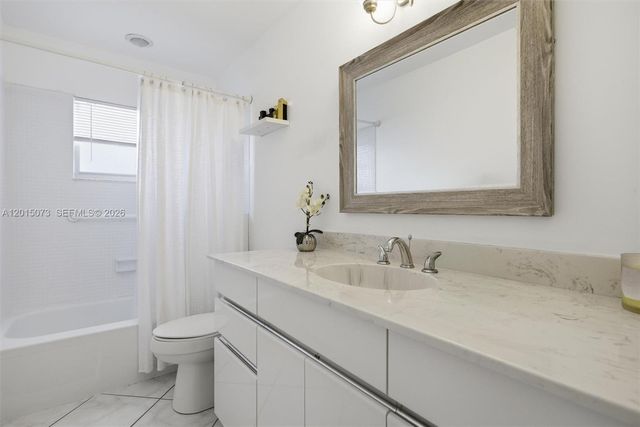9011 NW 15th Pl, Plantation, FL 33322
