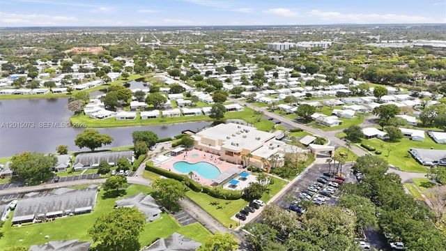 9011 NW 15th Pl, Plantation, FL 33322