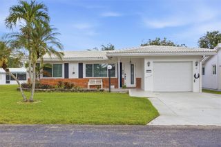9011 NW 15th Pl, Plantation, FL 33322
