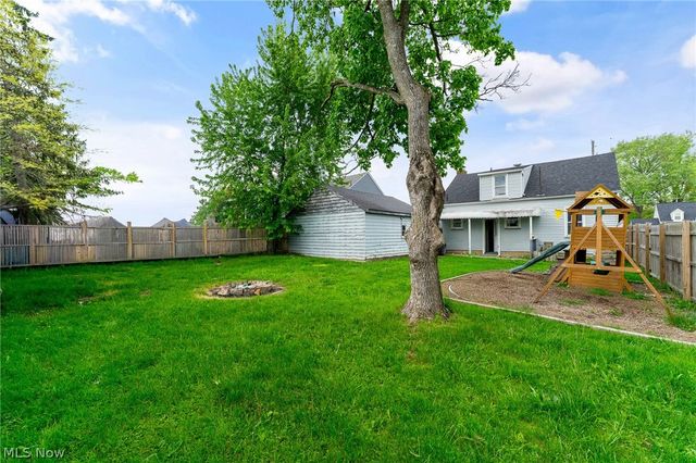 51 Renwick Drive, Poland, OH 44514