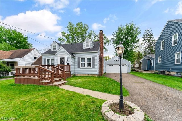 51 Renwick Drive, Poland, OH 44514