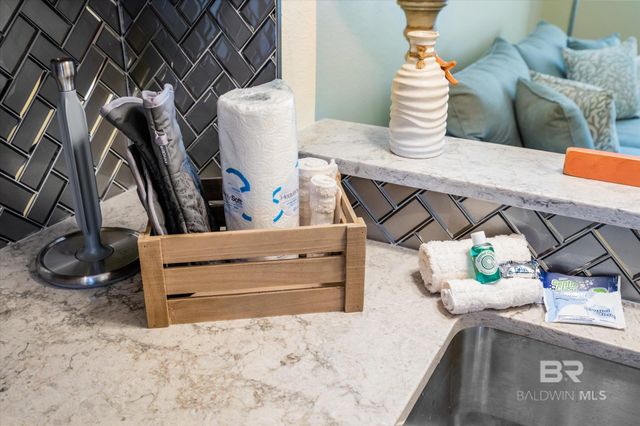 113 W 6th Avenue 12, Gulf Shores, AL 36542