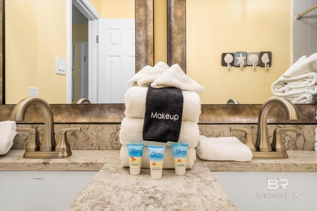 113 W 6th Avenue 12, Gulf Shores, AL 36542