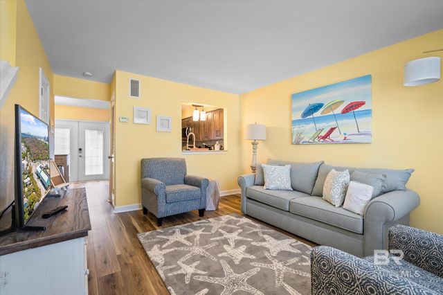 113 W 6th Avenue 12, Gulf Shores, AL 36542