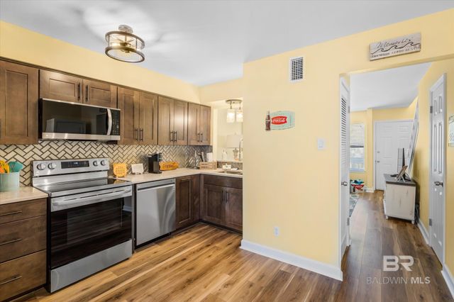 113 W 6th Avenue 12, Gulf Shores, AL 36542