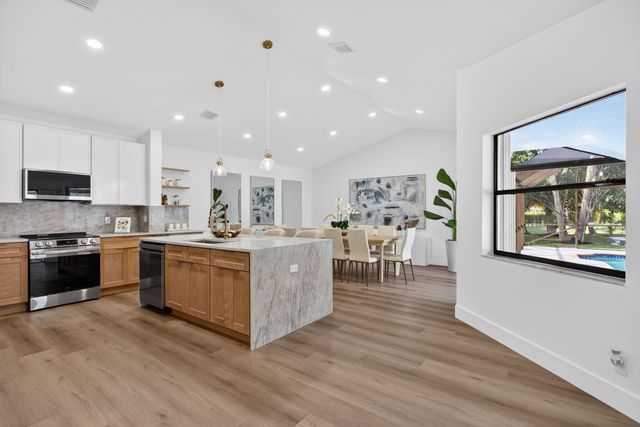 8899 NW 47th Drive, Coral Springs, FL 33067