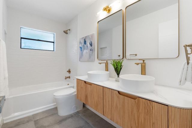 8899 NW 47th Drive, Coral Springs, FL 33067