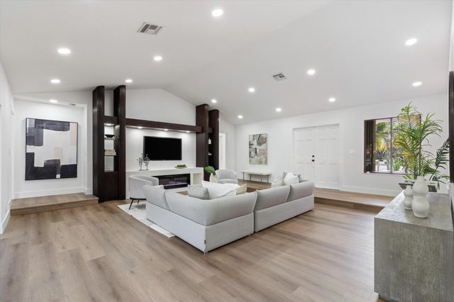 8899 NW 47th Drive, Coral Springs, FL 33067