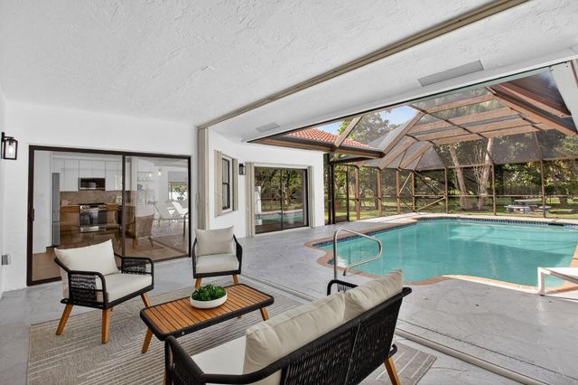 8899 NW 47th Drive, Coral Springs, FL 33067