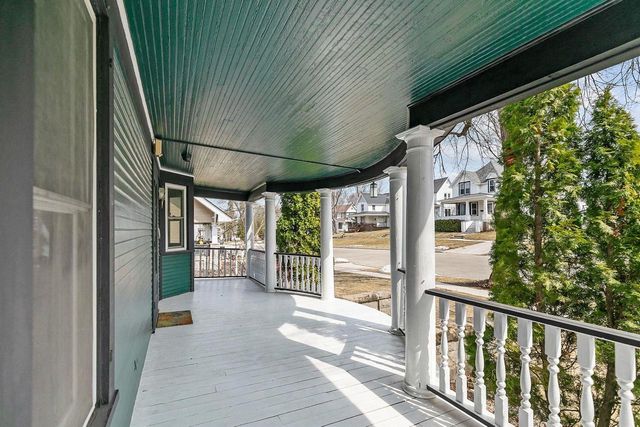 215 N Bridge Street, Markesan, WI 53946