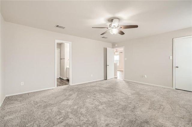 612 Copper CT, Jarrell, TX 76537