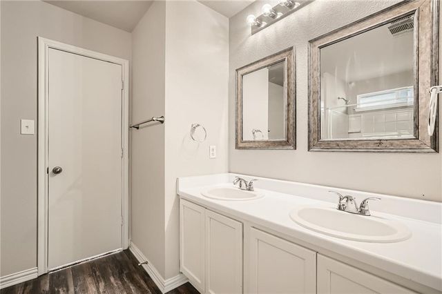 612 Copper CT, Jarrell, TX 76537