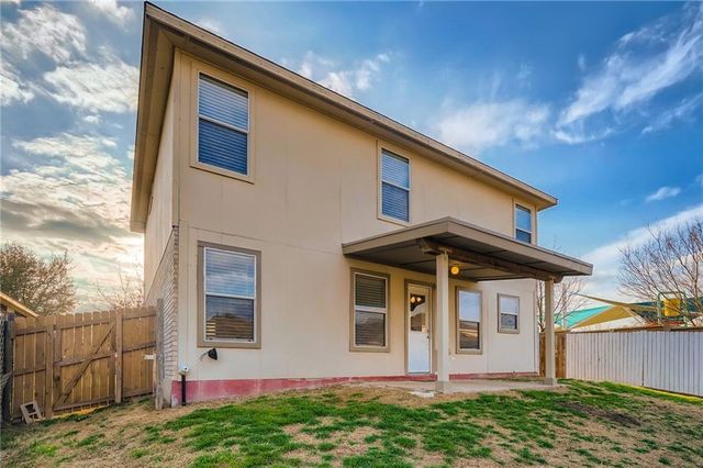 612 Copper CT, Jarrell, TX 76537