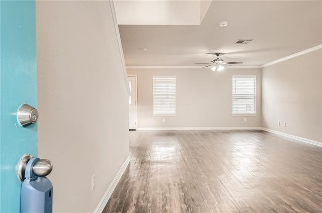 612 Copper CT, Jarrell, TX 76537