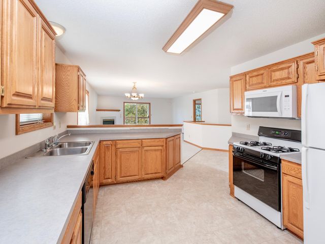 1630 Mackubin Street, Saint Paul, MN 55117