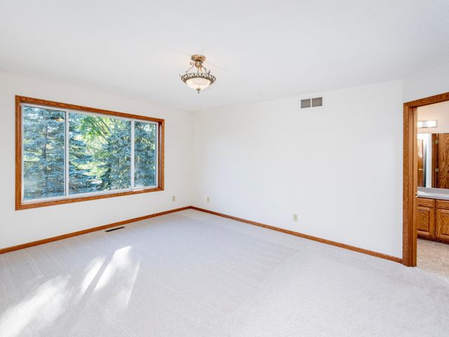 1630 Mackubin Street, Saint Paul, MN 55117