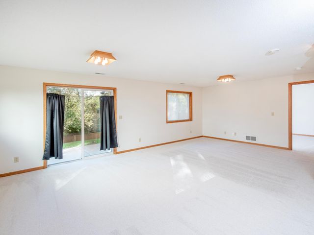 1630 Mackubin Street, Saint Paul, MN 55117