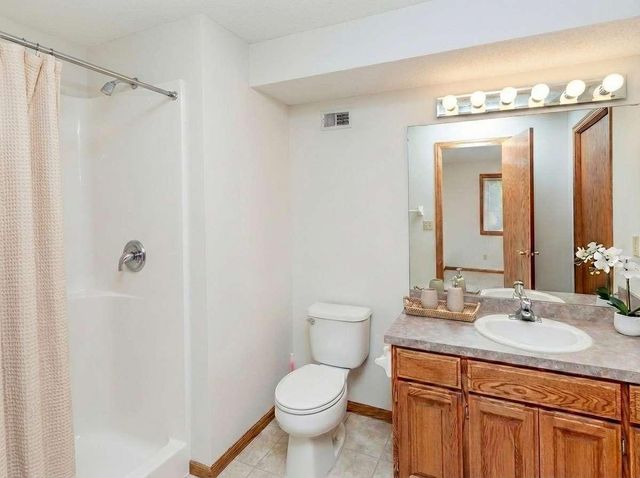 1630 Mackubin Street, Saint Paul, MN 55117