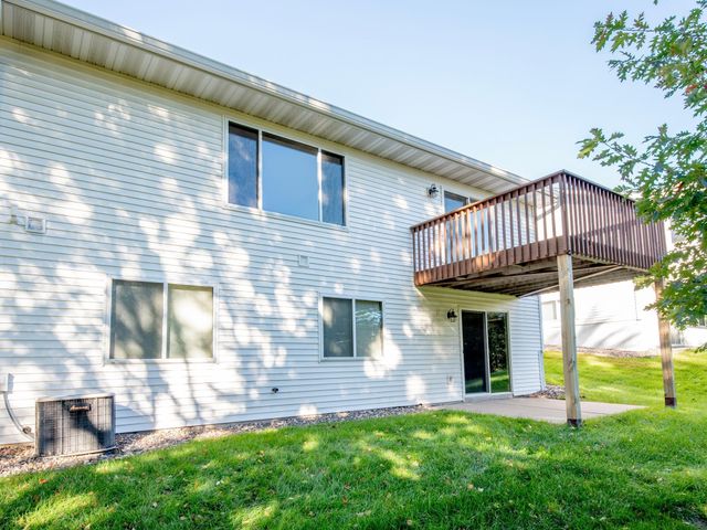 1630 Mackubin Street, Saint Paul, MN 55117