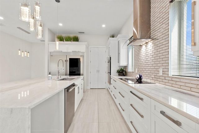 3835 SHORE ACRES BOULEVARD NE, St Petersburg, FL 33703