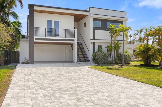 3835 SHORE ACRES BOULEVARD NE, St Petersburg, FL 33703