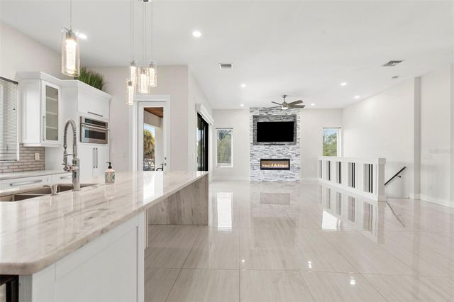 3835 SHORE ACRES BOULEVARD NE, St Petersburg, FL 33703