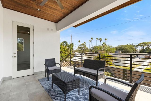 3835 SHORE ACRES BOULEVARD NE, St Petersburg, FL 33703