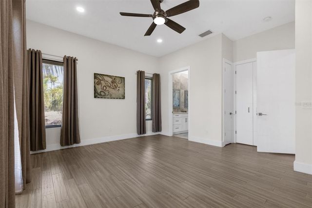 3835 SHORE ACRES BOULEVARD NE, St Petersburg, FL 33703