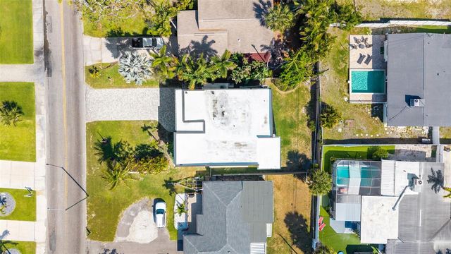3835 SHORE ACRES BOULEVARD NE, St Petersburg, FL 33703