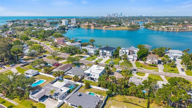 3835 SHORE ACRES BOULEVARD NE, St Petersburg, FL 33703