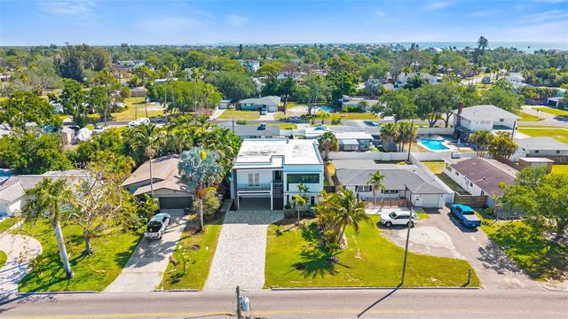 3835 SHORE ACRES BOULEVARD NE, St Petersburg, FL 33703