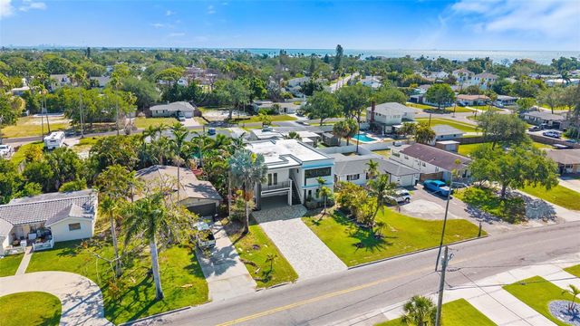 3835 SHORE ACRES BOULEVARD NE, St Petersburg, FL 33703