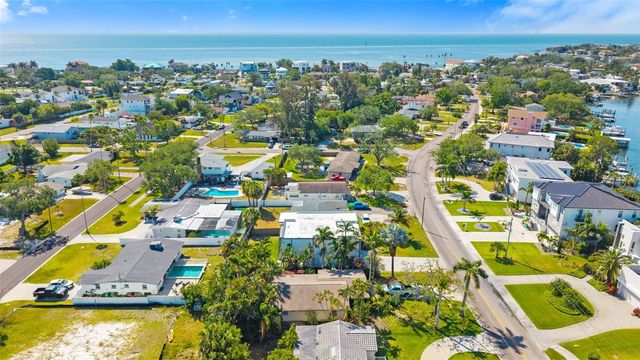 3835 SHORE ACRES BOULEVARD NE, St Petersburg, FL 33703