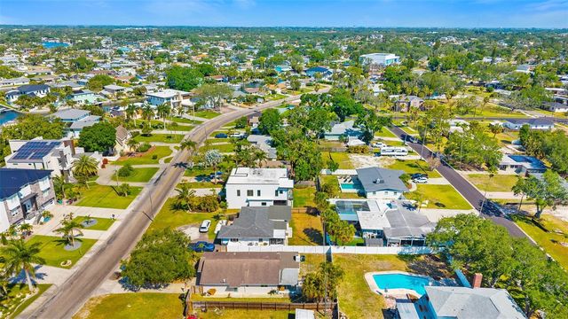 3835 SHORE ACRES BOULEVARD NE, St Petersburg, FL 33703