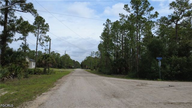 346 Sapphire ST, Lehigh Acres, FL 33972