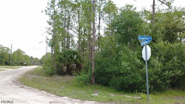 346 Sapphire ST, Lehigh Acres, FL 33972