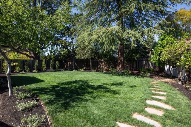 617 Giralda Drive, Los Altos, CA 94024