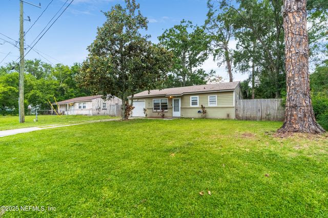 5546 GREEN FOREST Drive, Jacksonville, FL 32244