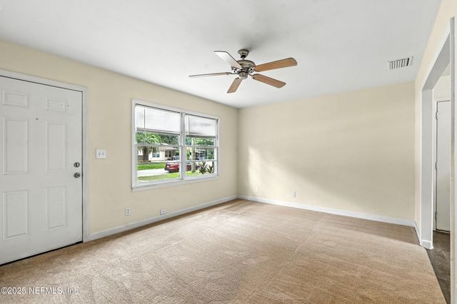 5546 GREEN FOREST Drive, Jacksonville, FL 32244