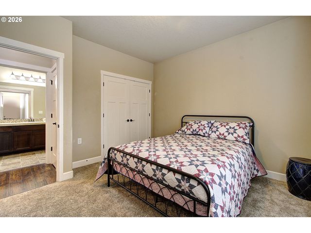 2308 Nw 5TH St, Battle Ground, WA 98604