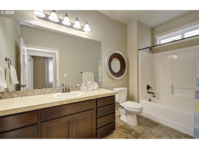 2308 Nw 5TH St, Battle Ground, WA 98604