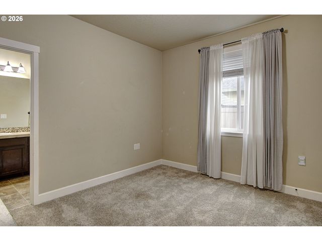 2308 Nw 5TH St, Battle Ground, WA 98604