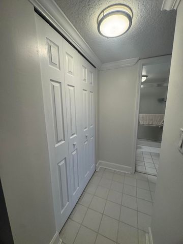 1075 Riverside Drive 303, Coral Springs, FL 33071