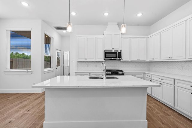 9414 Autumn Vale Drive, Missouri City, TX 77459